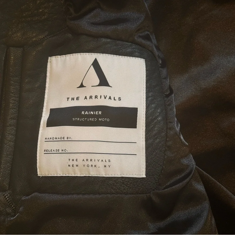 THE ARRIVALS Rainier Leather Moto Jacket - Picture 14 of 16